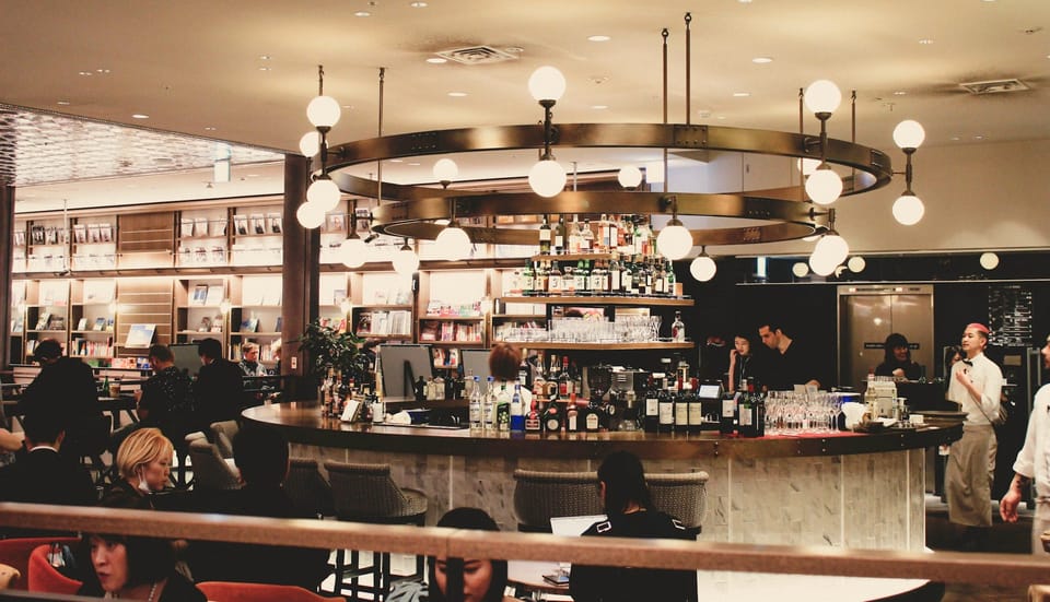 Useful Phrases for Hotels and Cafes